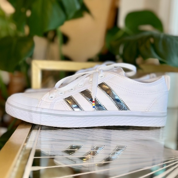 Adidas Originals White & Silver Metallic Honey Stripes Low Sneakers 8.5 - Picture 7 of 8